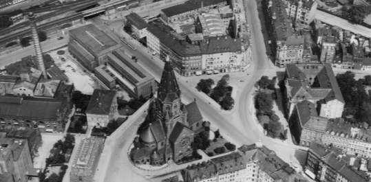Inbetriebnahme des elektrischen Licht-Werks am Wettiner Platz – Start der öffentlichen Stromversorgung